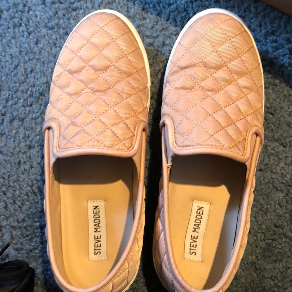 Size 10 Blush Steve Madden slip on sneaker